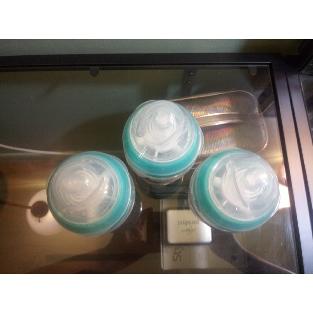 Tommee Tippee bottles - Picture 2 of 2
